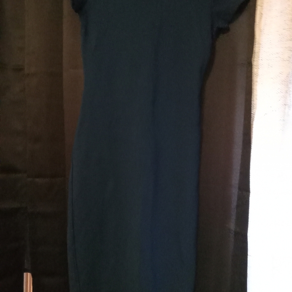 Sentimental New York Body Con Dress - Picture 5 of 7